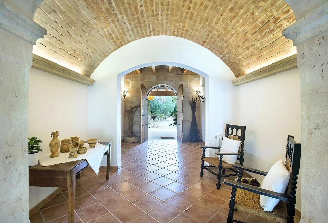 Owl Booking Villa Can Pou - Luxury Holidays In Royal Gardens Pollensa España